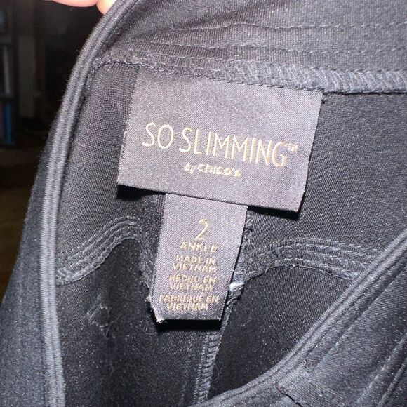 Chico’s stretchy black So slimming 2/12 travelcore Ankle pants - Picture 3 of 3